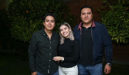  Efrén López, Cinthia Cano y Elías Cerda.