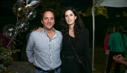  Arturo Enríquez y Jimena Güemes.