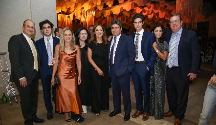  Alejandro Cambeses, Alejandro Cambeses, Romina Madrazo, Christianne Esper, Paty Fernandéz, Francisco Leos, Fran Leos, Vero Conde y Jacobo Payán.
