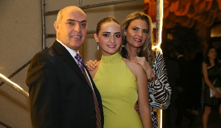  Cali, Lorenza Hinojosa y Francine Coulon.