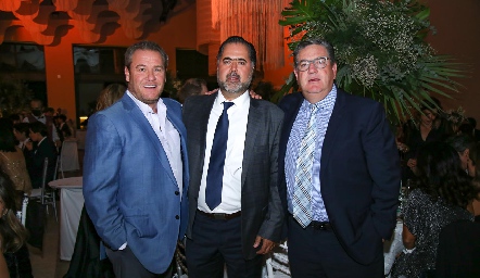  Juan Benavente, José María de la Vega y Jacobo Payán.