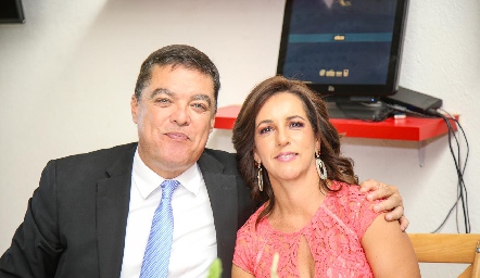  José Antonio Gutiérrez y Alejandra Ávila.