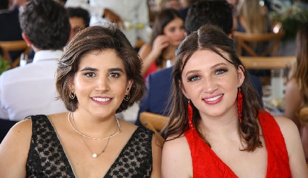   Ximena Hernández y Adriana Salas .