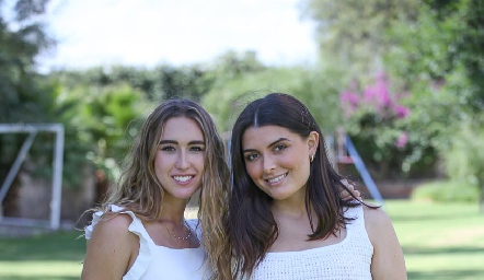  Sofía Vallejo y Valeria del Río.