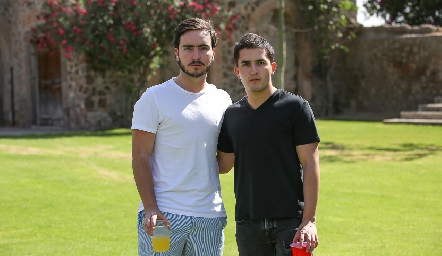  Mateo Guerra y Julio Córdova.