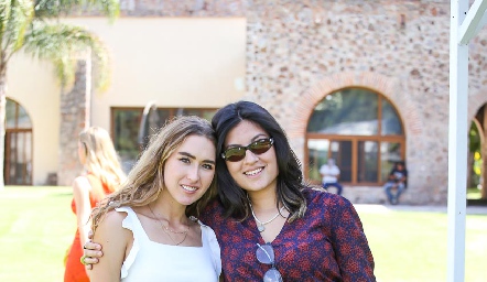  Sofí Vallejo y Ximena Leos.