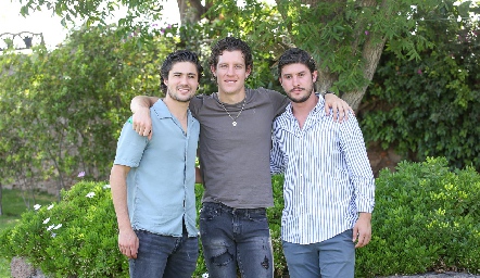  Pollo Acevedo, Alejandro de la Rosa y Chema Andrés.