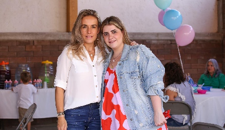  Mónica Torres y Daniela Muriel.