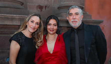  Olivia Martínez, Antonio de los Santos y Andrea Tovar.