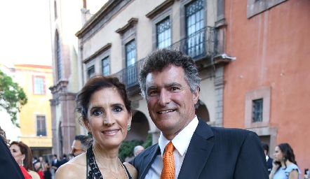 María Dolores y Jorge Gómez.