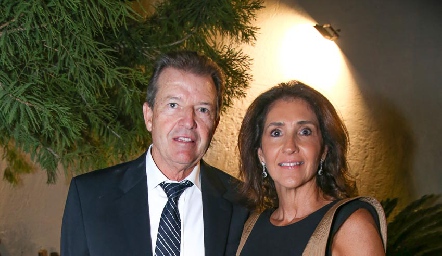  Jaime Hernández y Magdalena Gómez.