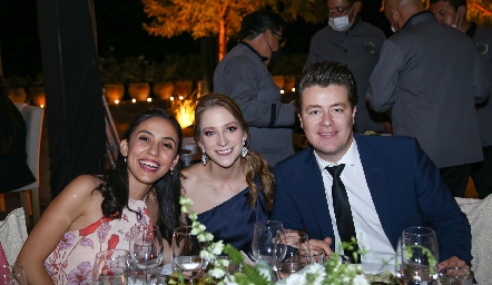  Lorena Lozano, Ale Álvarez y Gastón Lozano.