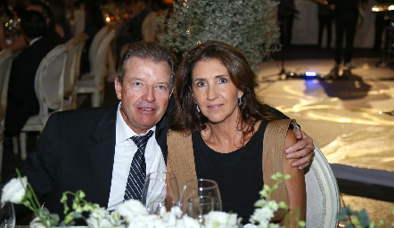  Jaime Hernández y Magdalena Gómez.