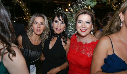  Vero Berrón, Gaby Chevaile y Cristina Kasis.