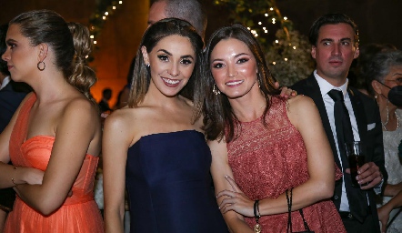  Adri y Paty de la Maza.