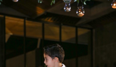  José Luis con su nieto.
