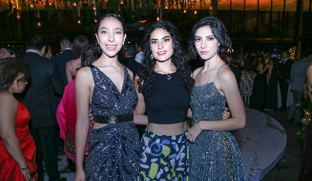  Primas Chevaile, Lucía, Daniela y Gaby.