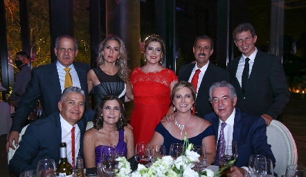  Ramón Gómez, Vero Berrón, Kinkis Galán, Alberto Kasis, Luis Navarro, Ramón Zacarías, Marcela Valle, Maru Bárcena y Gabriel Sanders.