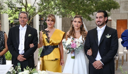  José Luis Hernández, Nuria Lozano, María José Hernández y Gerardo Chevaile.