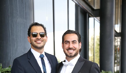  Chino Linares y Gerardo Chevaile.