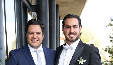  Raymundo Blanco y Gerardo Chevaile.