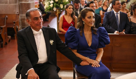  Gerardo Chevaile y Silvia Medrano, papás de Gerardo.