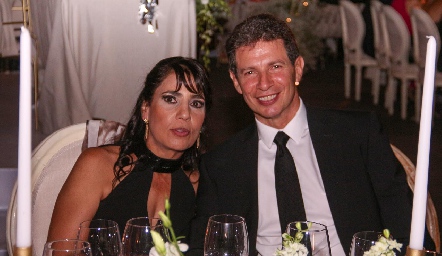  Gabriela Chevaile y Luis Navarro.