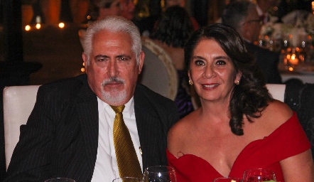  Miguel Ángel Gómez y Guadalupe Abularach.