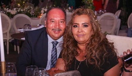  Eduardo y Claudia.