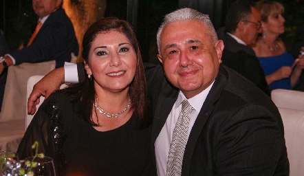  Elsa de Gutiérrez y Mario Gutiérrez.