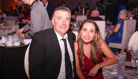  José Antonio Leos y Nardine Chevaile.