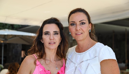 Marisol de la Maza y Mariana Galán.
