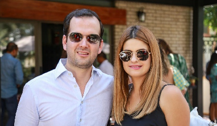  Eduardo Martínez y Lucía Cabrera.
