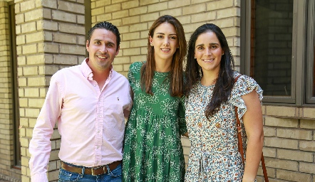  Pepe Alonso, Catalina Abud y María Rosa Mejía.