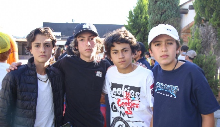  Emiliano, Mau, Migue y Mauricio .