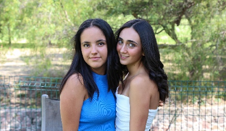  Fátima Ruiz y Sofía Flores.