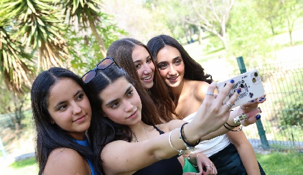  Cumpleaños Isabel Burberg.
