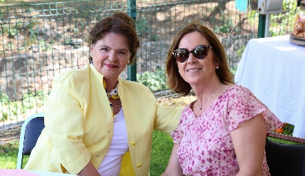  Pilar Labastida y Macarena Pérez.