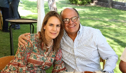  Cecilia Morelos y Miguel Alcocer.