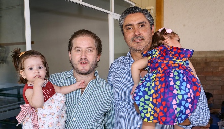  Pablo y Amelia Torres, Jorge Cortés y María José.