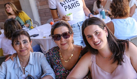  Araminta Dauajare, Martha Elena Muñiz e Isabel López.