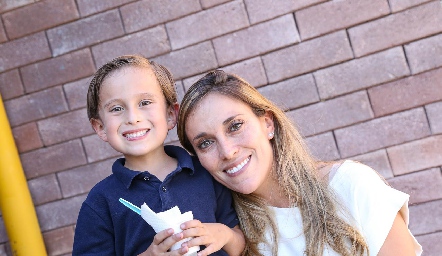  Santi Guerra y Daniela Llano.