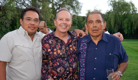  Tony  Ascanio, Gonzalo de la Serna y Toño Bear.