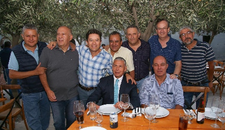  Grandes amigos.