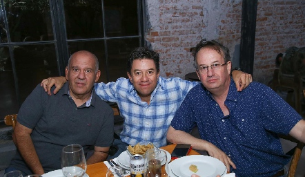  Sergio Medina, David Martínez y Alejandro Michel.