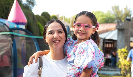  Charo Ortuño y Macarena Rebolledo.