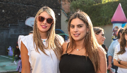  Mariana y Barbara Berrones.