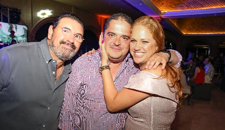  Guillermo Cueto, Eduardo Gouyonnet y Fernanda Vilet.