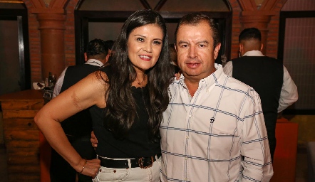  Ana Ortiz y Jesús Ortiz.