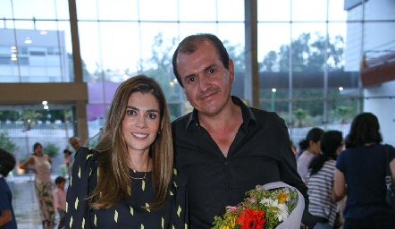  Imelda Martínez, Ricardo e Isa Garza .